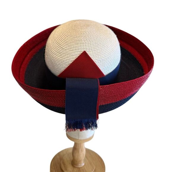 Vintage Dachettes’ I. Magnin Hat White, Blue & Red Straw Fascinator Old Money main image 4